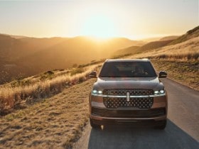 2025 Lincoln Navigator Black Label Exterior Sunrise Copper
